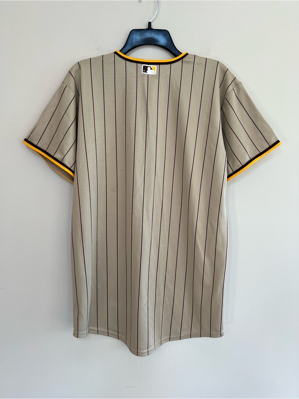 Nike NWT MLB San Diego Padres 2020 Youth Road Alt Pinstripe Jersey, Tan, XL - Picture 3 of 9